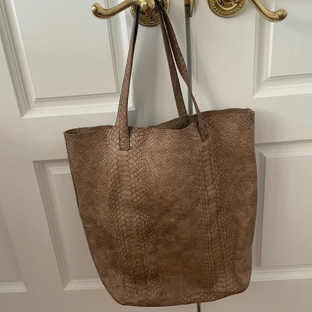 Monserat de Lucca large snakeskin tote bag - Picture 2 of 8